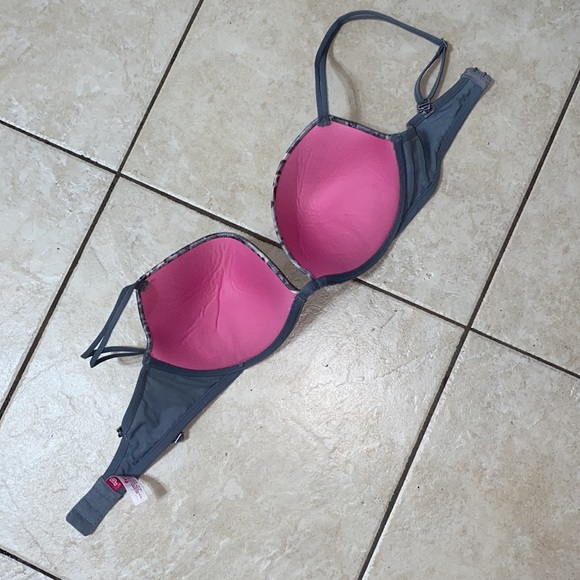 PINK VS Heartbreaker Plunge Push Up Bra - Picture 7 of 8
